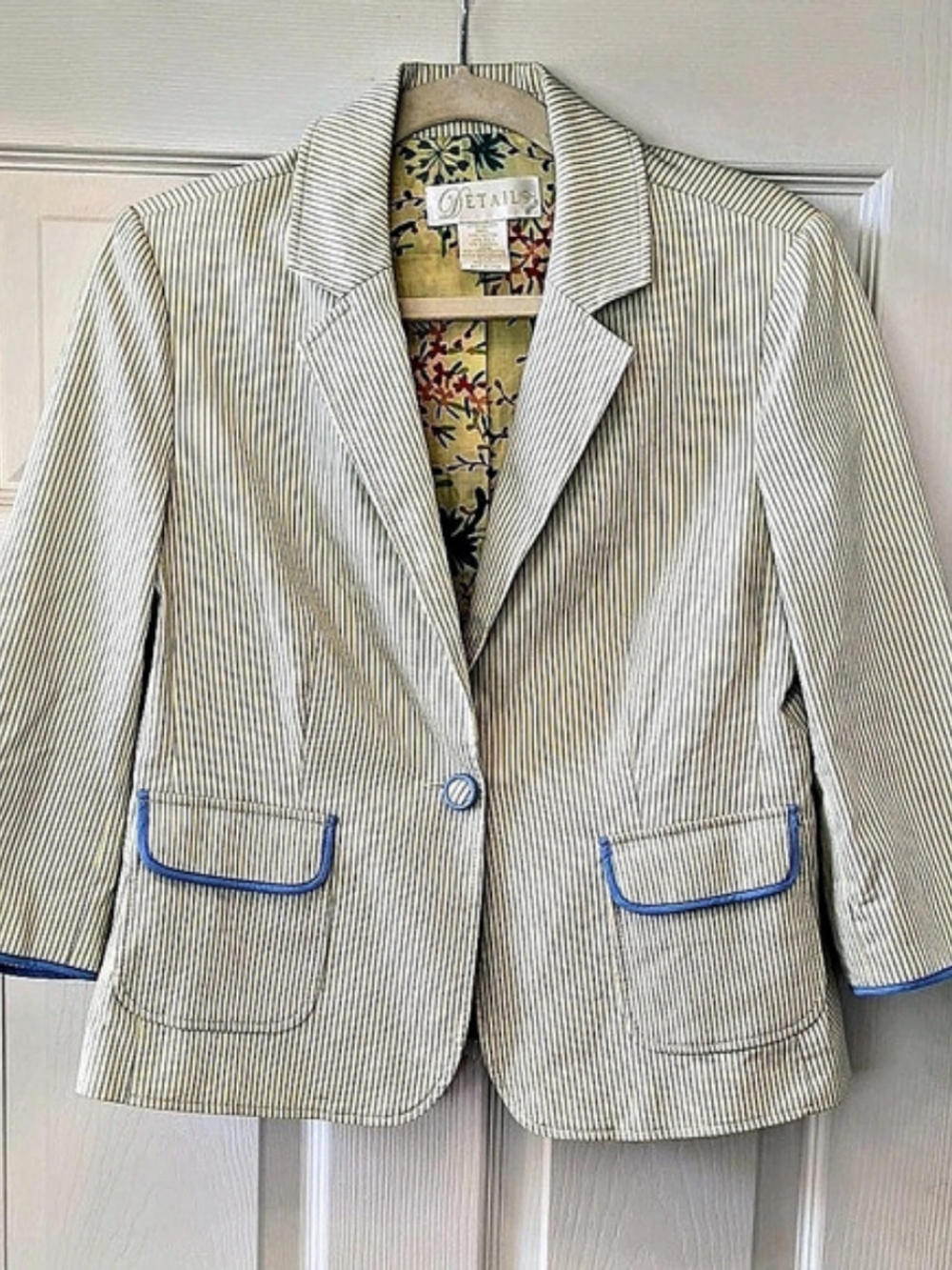 Details Striped Blazer in Green & Blue Size 8